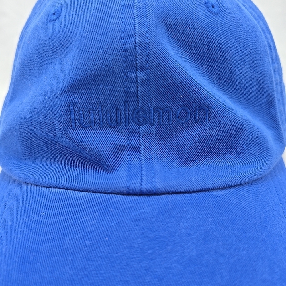 NWT Lululemon Classic Ball Cap Denim Wash S/M Blue Unisex
